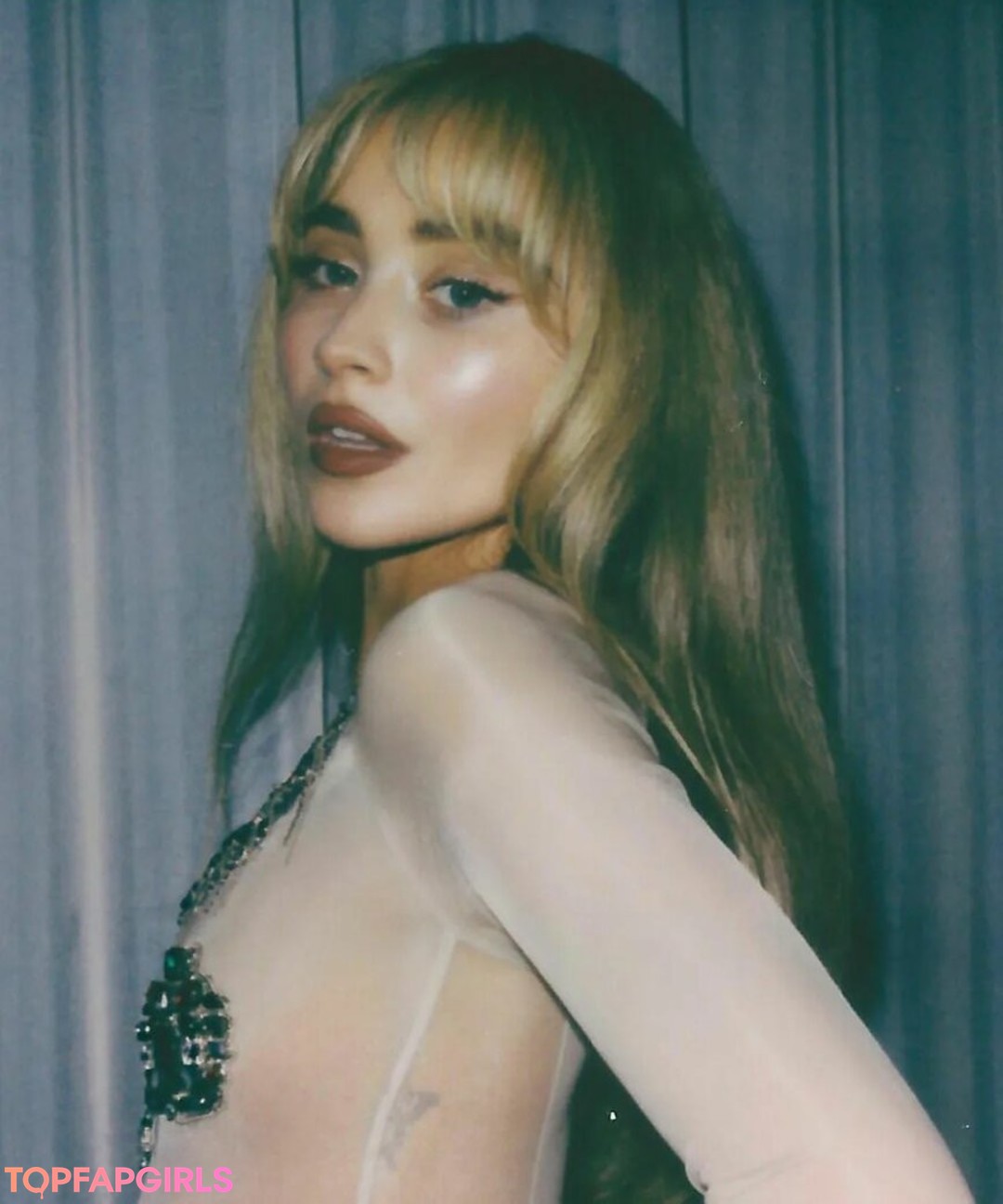 Foto desnuda filtrada de OnlyFans de Sabrina Carpenter #1112