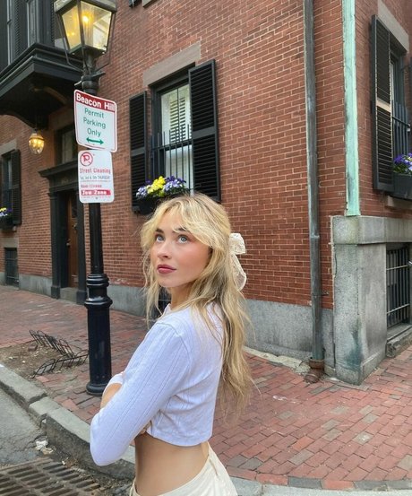 Sabrina Carpenter