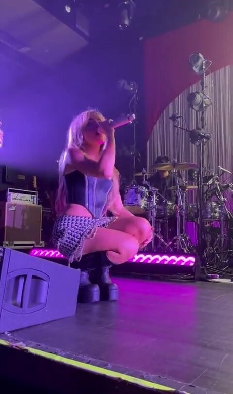 Sabrina Carpenter