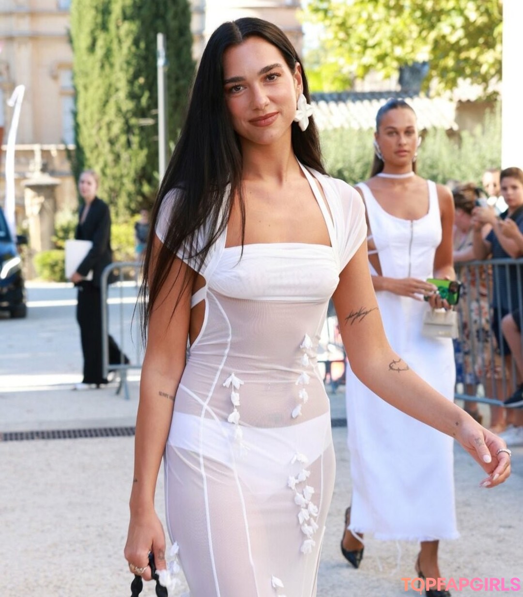 Foto desnuda filtrada de OnlyFans de Dua Lipa #1233