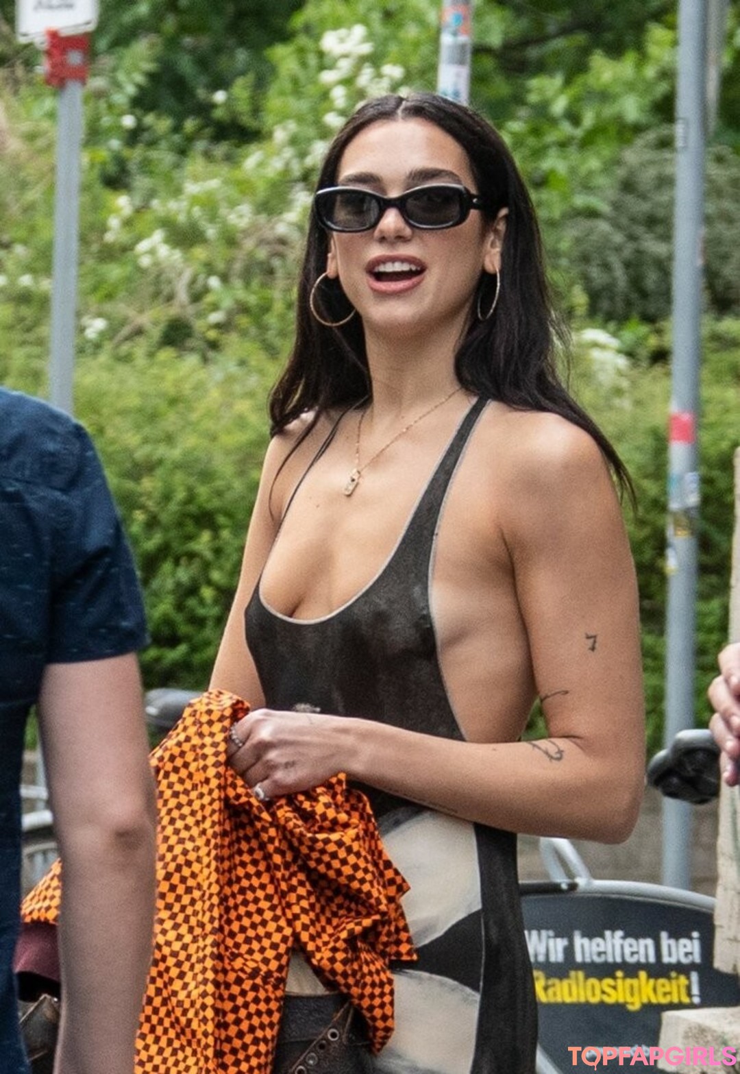 Foto desnuda filtrada de OnlyFans de Dua Lipa #1689