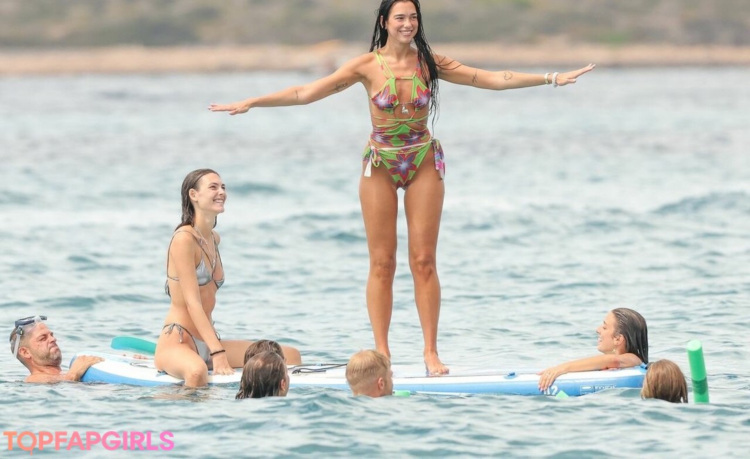 Foto desnuda filtrada de OnlyFans de Dua Lipa #1812