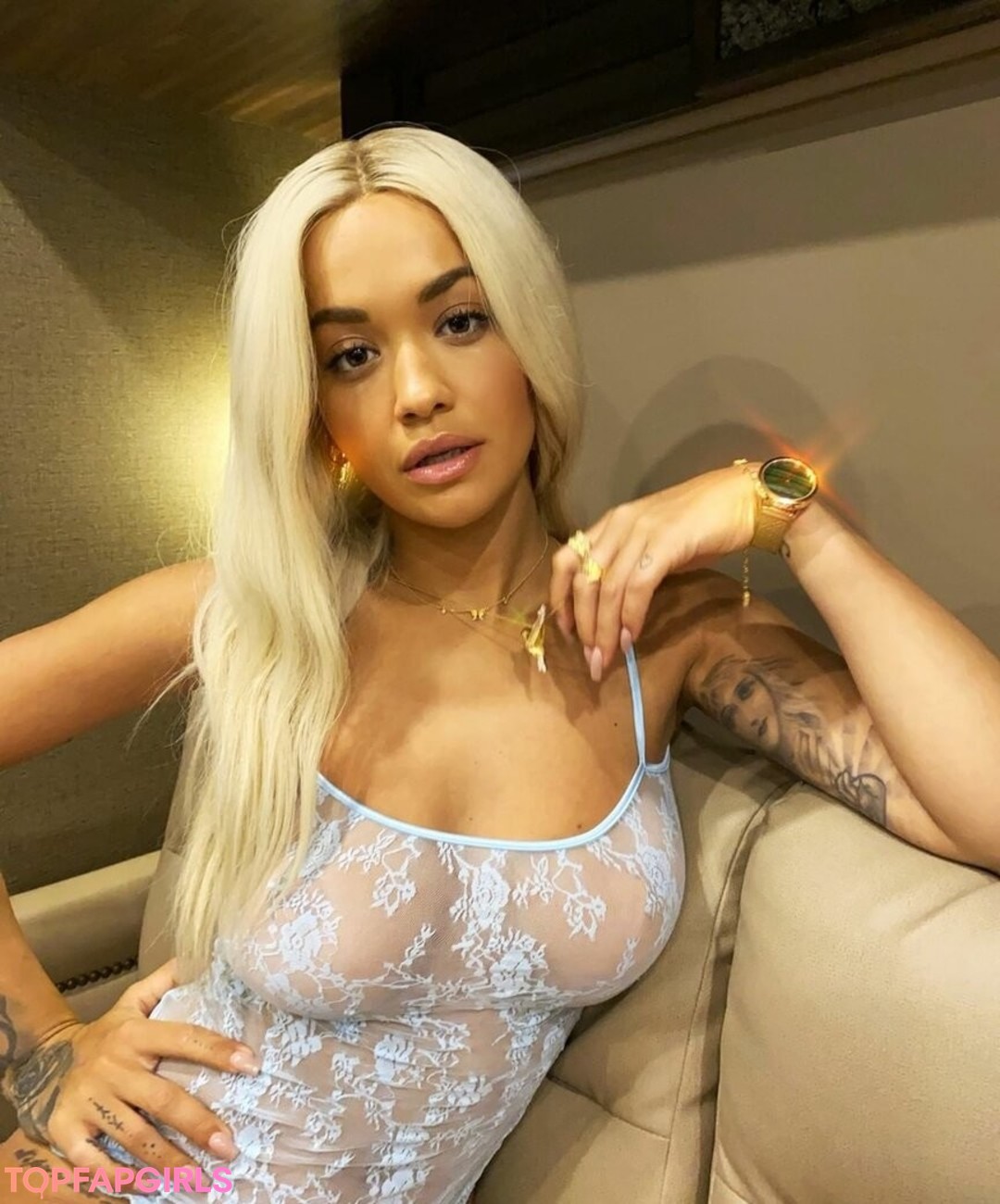 Foto desnuda filtrada de OnlyFans de Rita Ora #1510