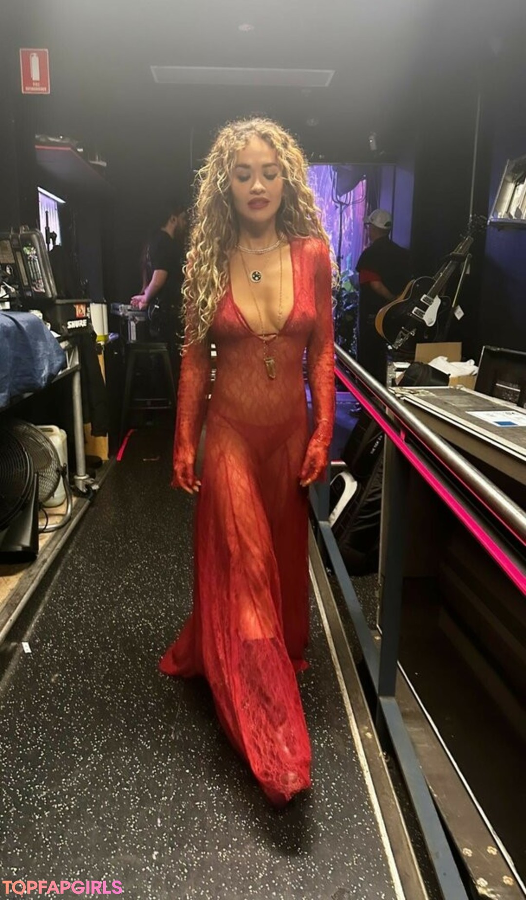 Foto desnuda filtrada de OnlyFans de Rita Ora #1683