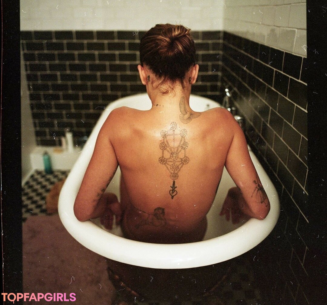 Foto desnuda filtrada de OnlyFans de Rita Ora #1697