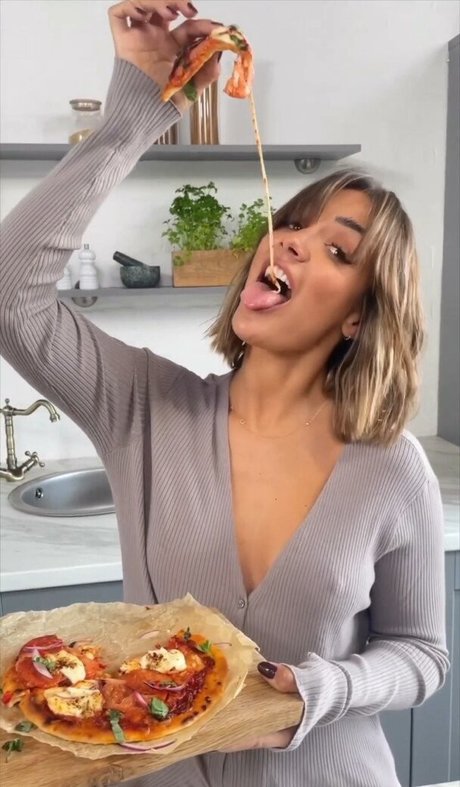 Frankie Bridge