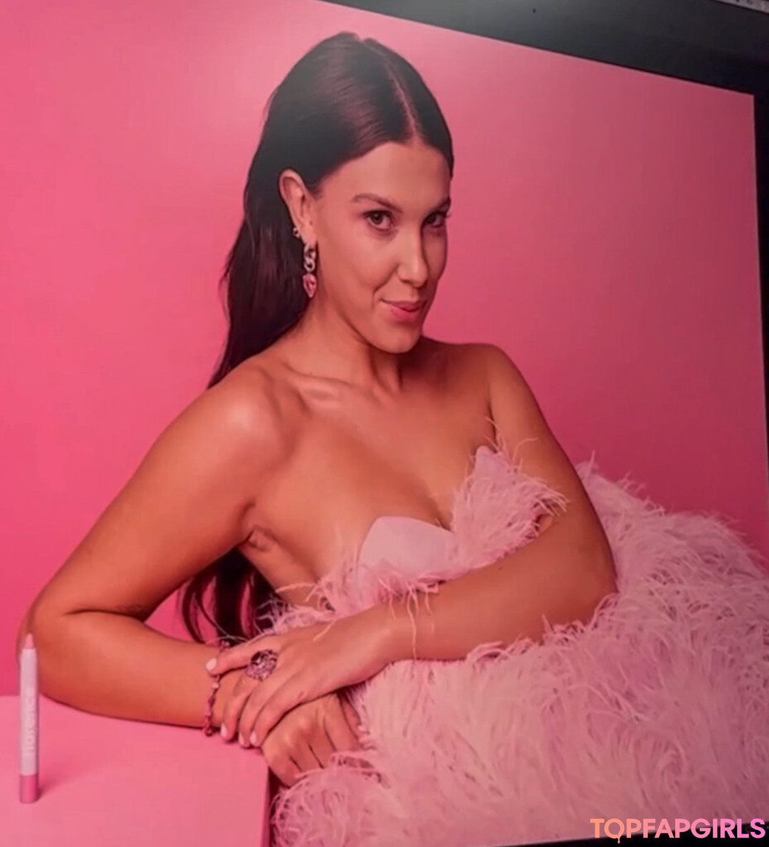 Foto desnuda filtrada de OnlyFans de Millie Bobby Brown #1129