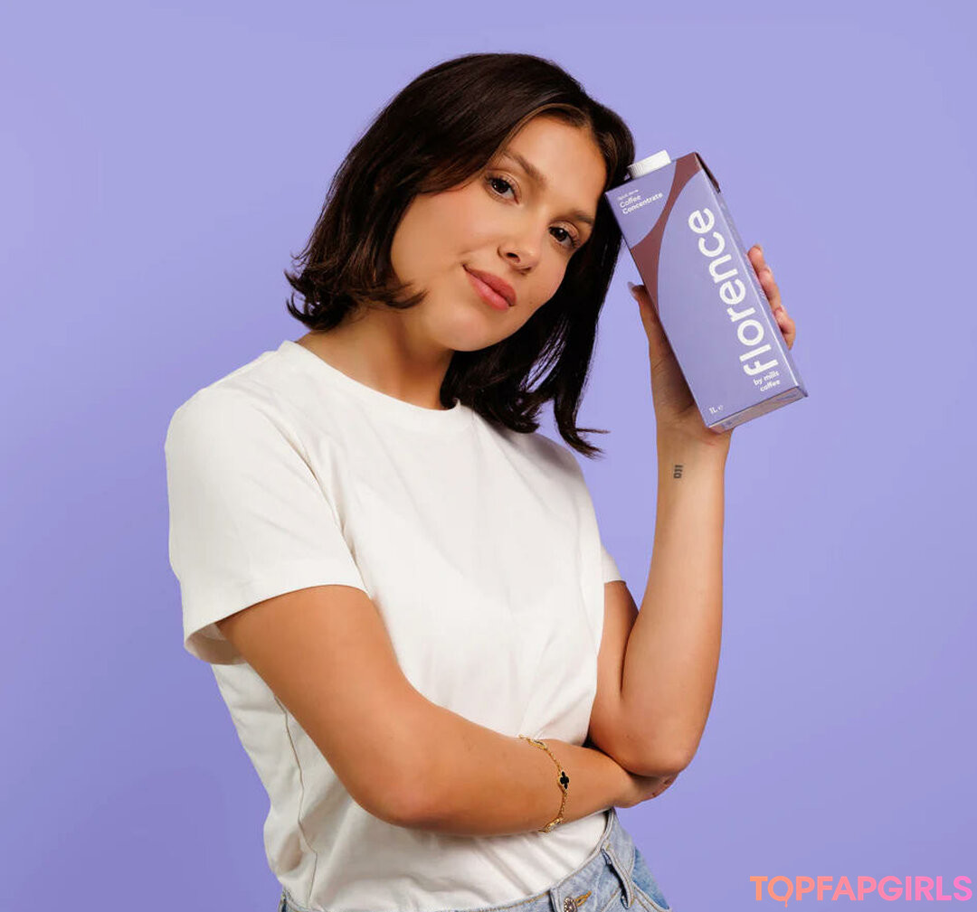 Foto desnuda filtrada de OnlyFans de Millie Bobby Brown #1137