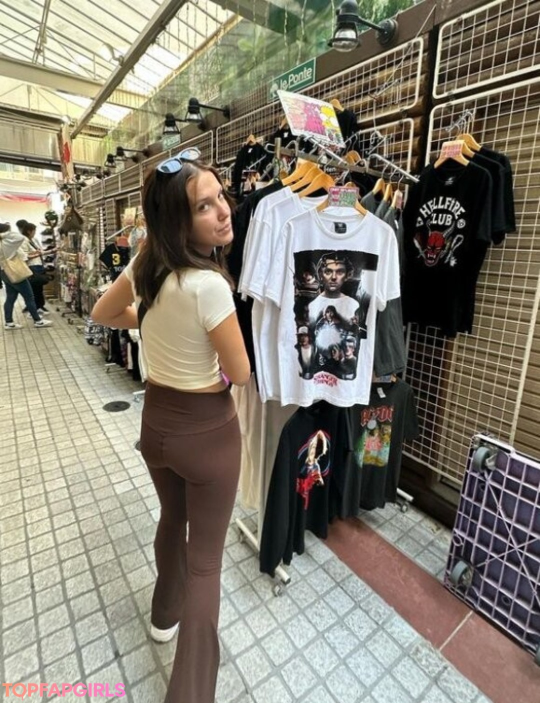 Foto desnuda filtrada de OnlyFans de Millie Bobby Brown #1150