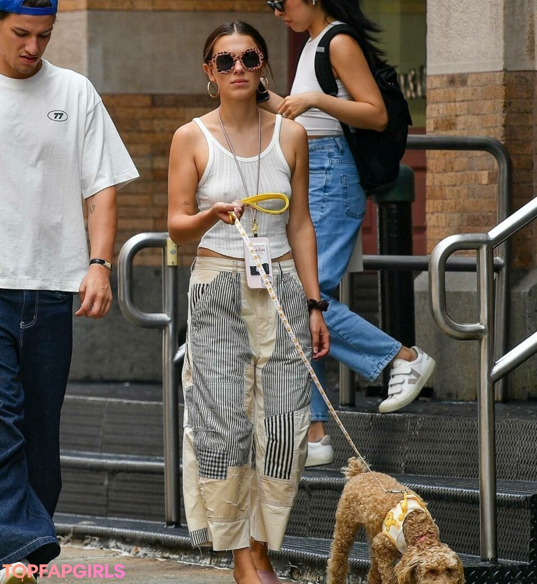 Foto desnuda filtrada de OnlyFans de Millie Bobby Brown #1177