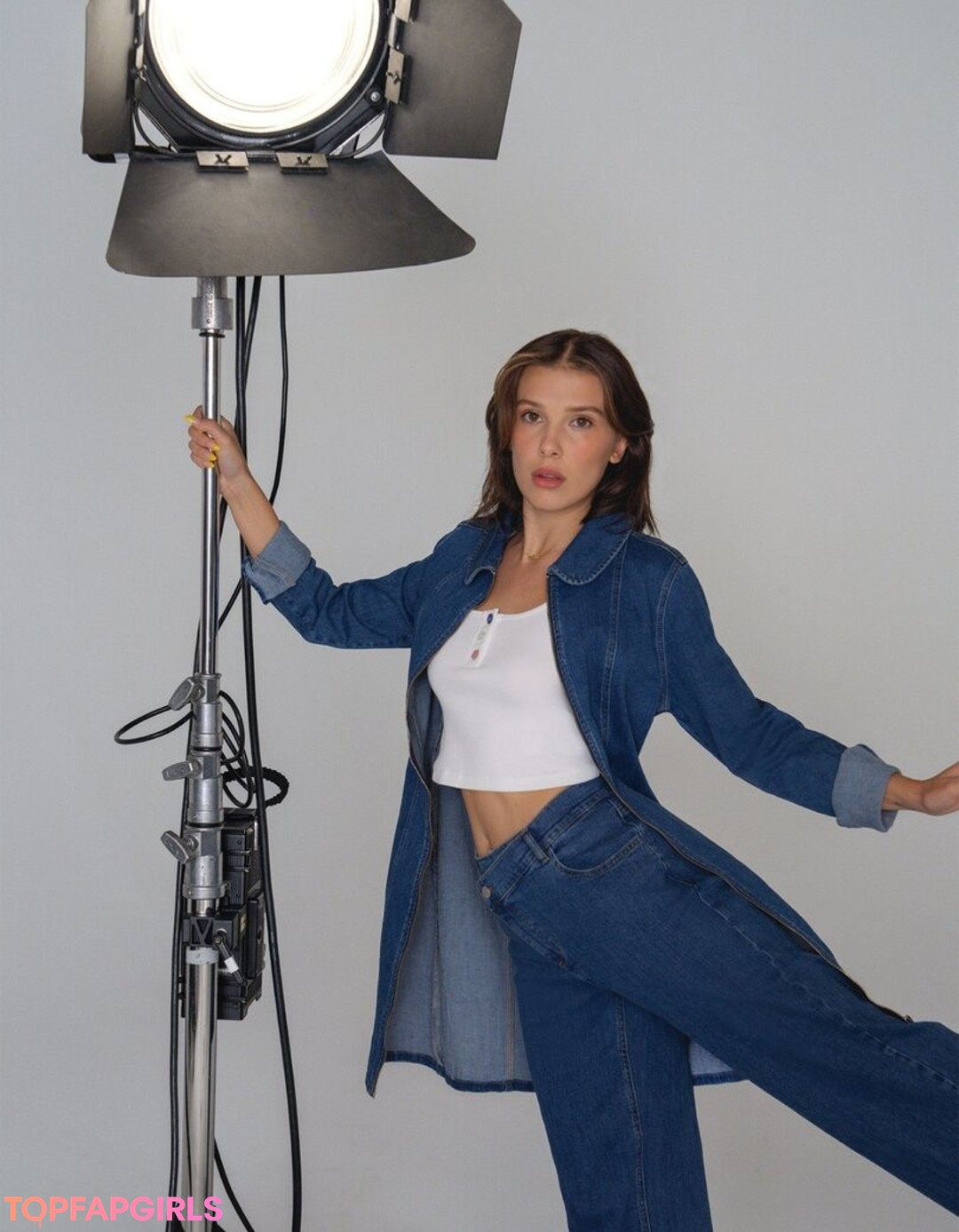 Foto desnuda filtrada de OnlyFans de Millie Bobby Brown #1304