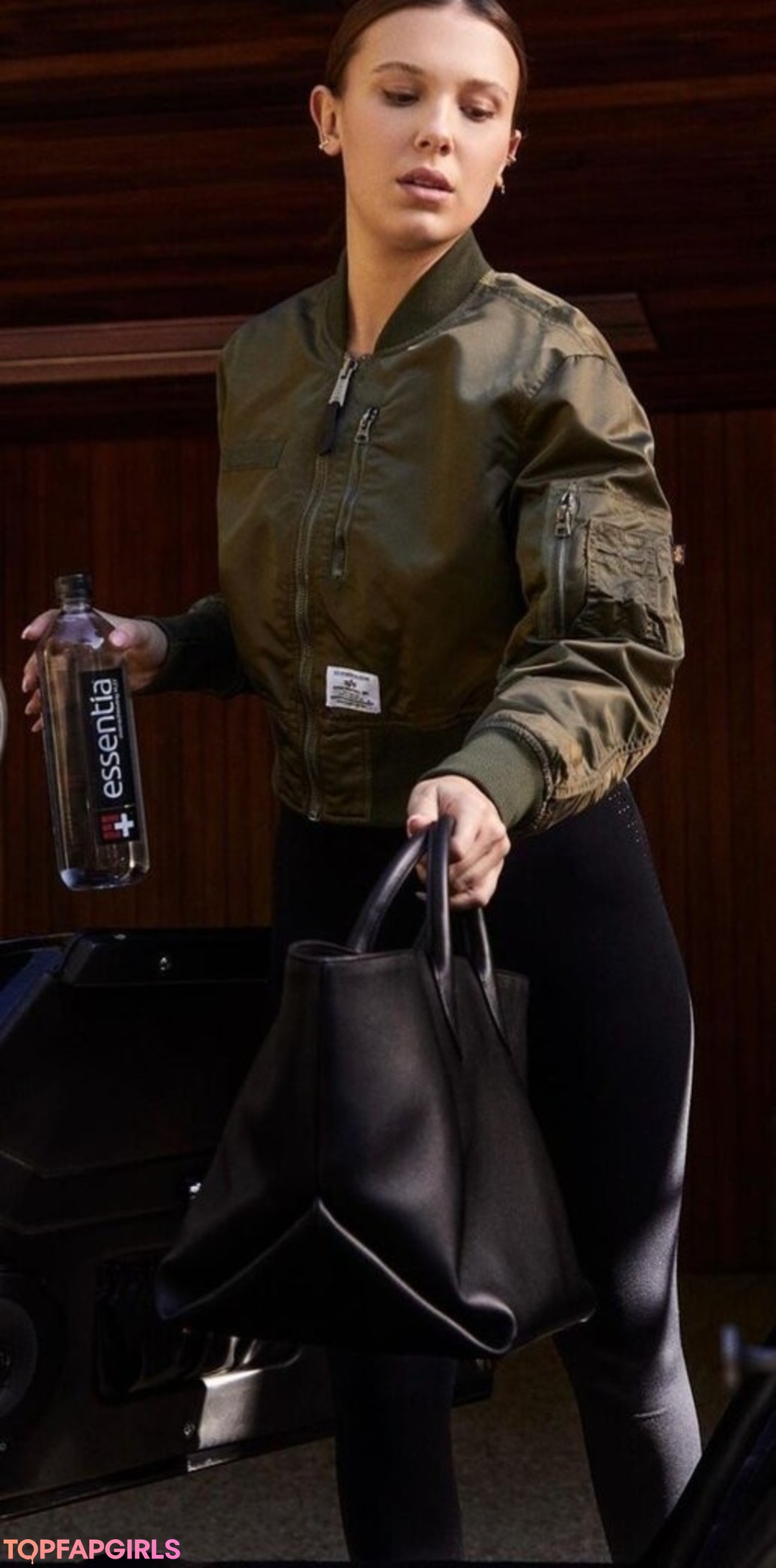 Foto desnuda filtrada de OnlyFans de Millie Bobby Brown #1491