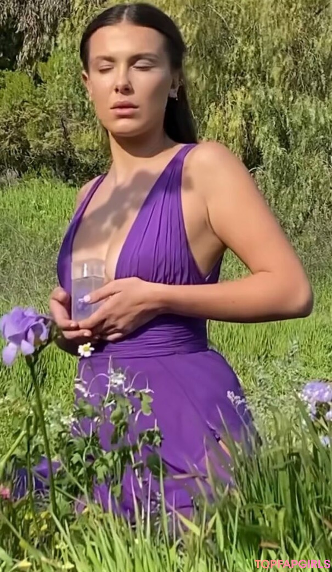 Foto desnuda filtrada de OnlyFans de Millie Bobby Brown #1494