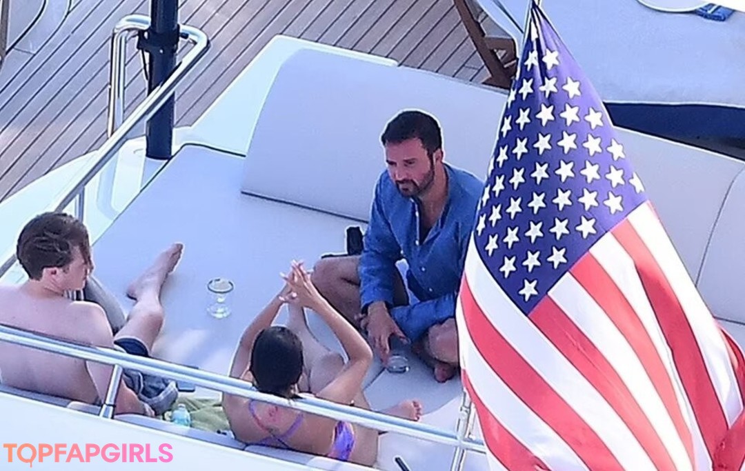 Foto desnuda filtrada de OnlyFans de Selena Gomez #1234