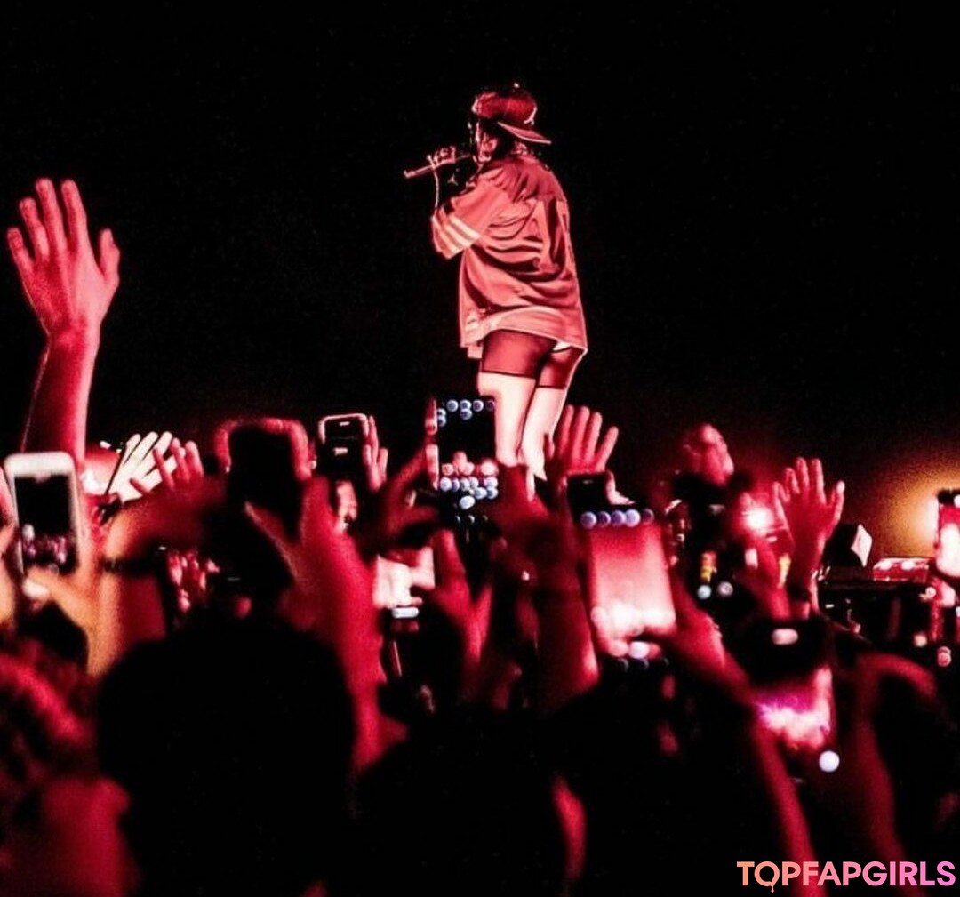 Foto desnuda filtrada de OnlyFans de Billie Eilish #1037