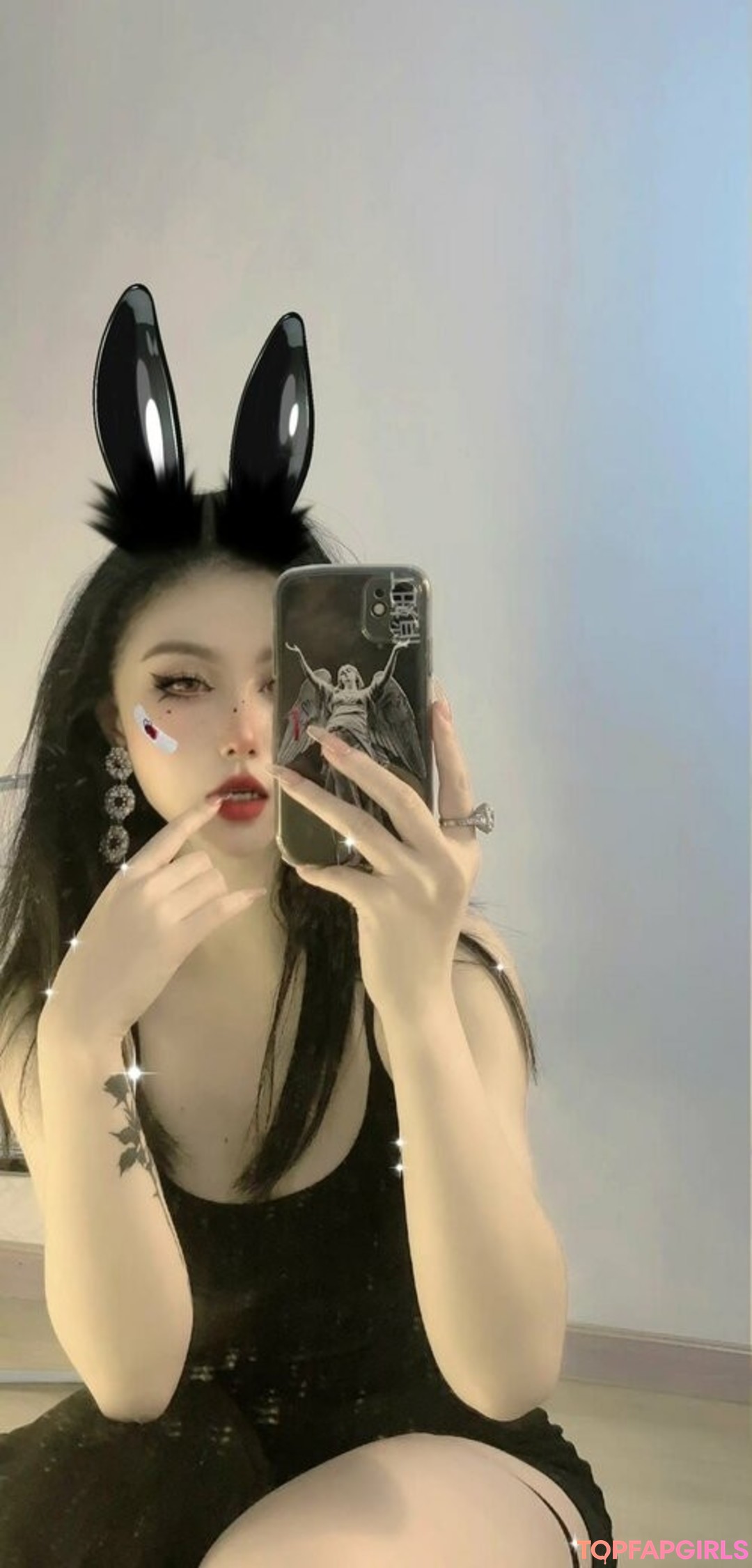 Foto desnuda filtrada de OnlyFans de Qiaoniutt #1202