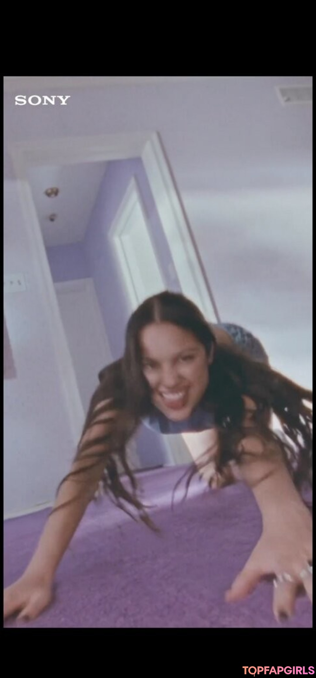 Foto desnuda filtrada de OnlyFans de Olivia Rodrigo #1591