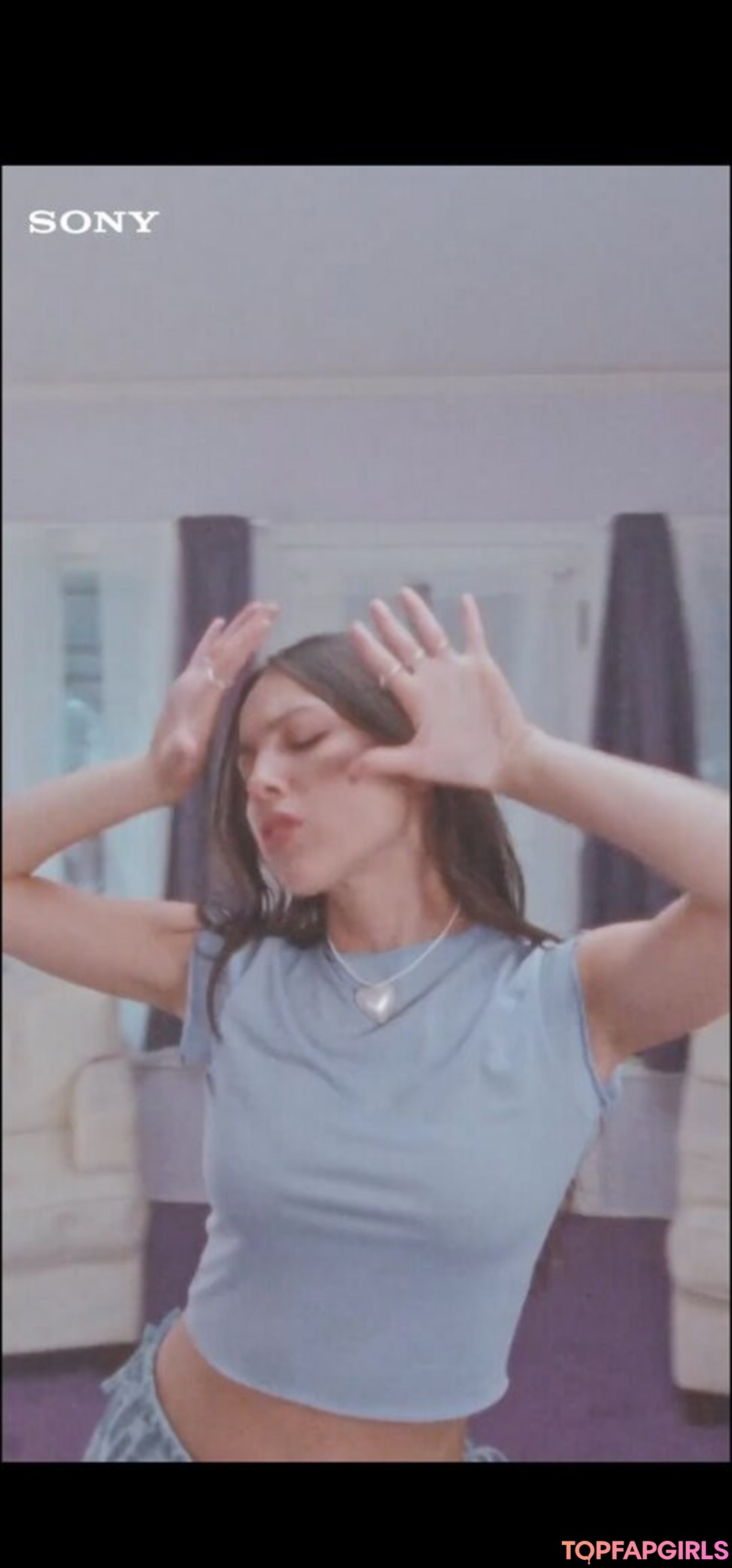 Foto desnuda filtrada de OnlyFans de Olivia Rodrigo #1595