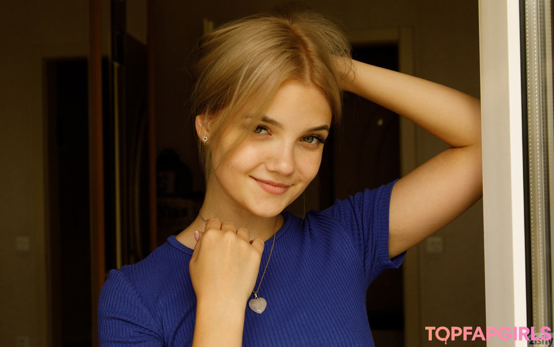 Foto desnuda filtrada de OnlyFans de Zishy #1045