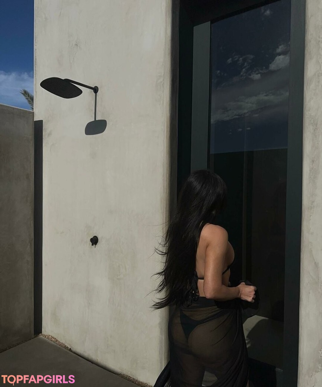 Foto desnuda filtrada de OnlyFans de Kim Kardashian #1405