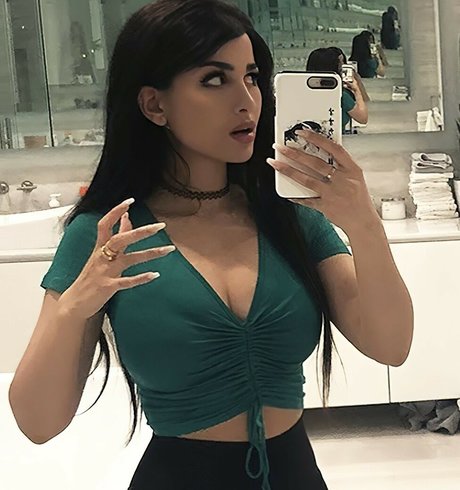 Sssniperwolf Foto desnuda filtrada de OnlyFans de Sssniperwolf #100