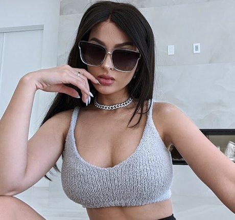 Sssniperwolf Foto desnuda filtrada de OnlyFans de Sssniperwolf #106