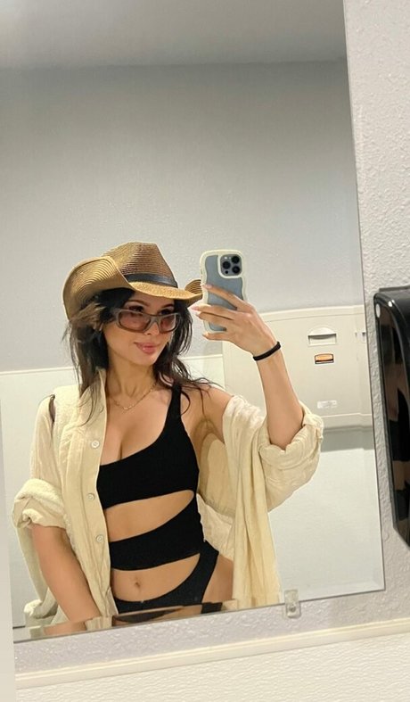 Sssniperwolf Foto desnuda filtrada de OnlyFans de Sssniperwolf #195