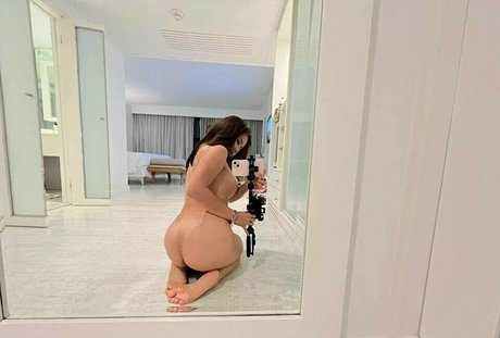 Foto desnuda filtrada de OnlyFans de Kiaraakitty