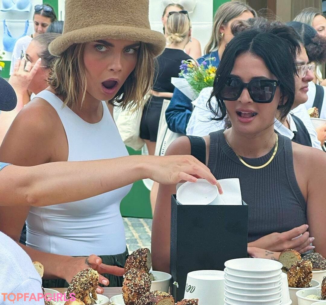 Foto desnuda filtrada de OnlyFans de Cara Delevingne #1122