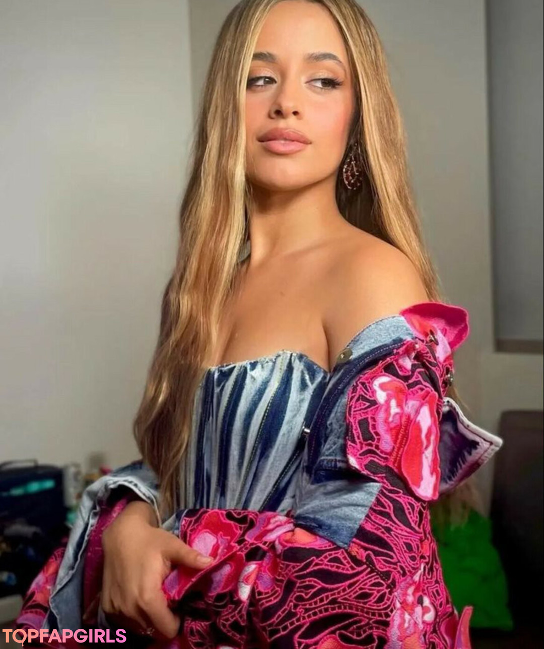 Foto desnuda filtrada de OnlyFans de Camila Cabello #1074