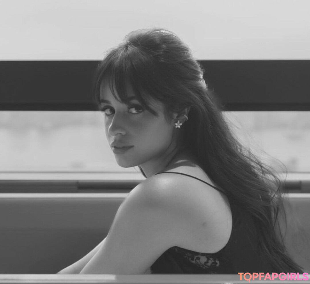Foto desnuda filtrada de OnlyFans de Camila Cabello #1290