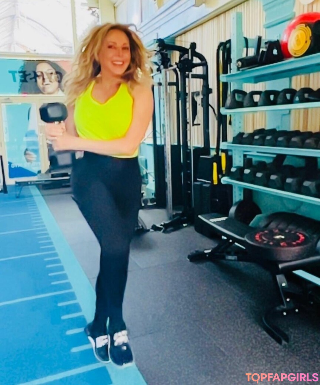 Foto desnuda filtrada de OnlyFans de Carol Vorderman #1120