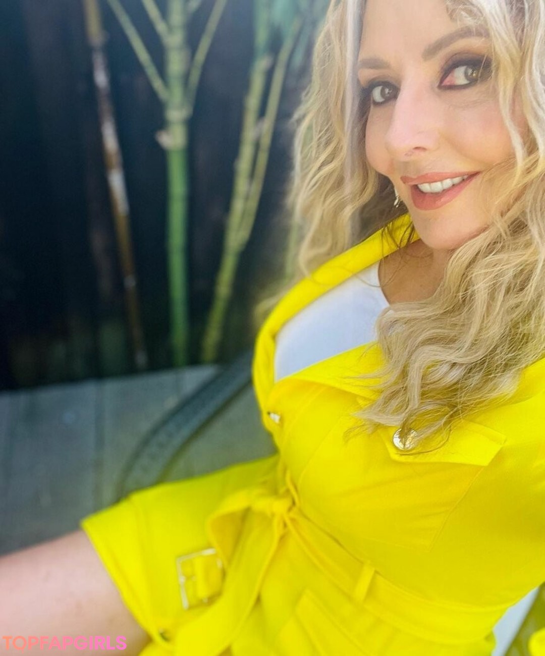 Foto desnuda filtrada de OnlyFans de Carol Vorderman #1173