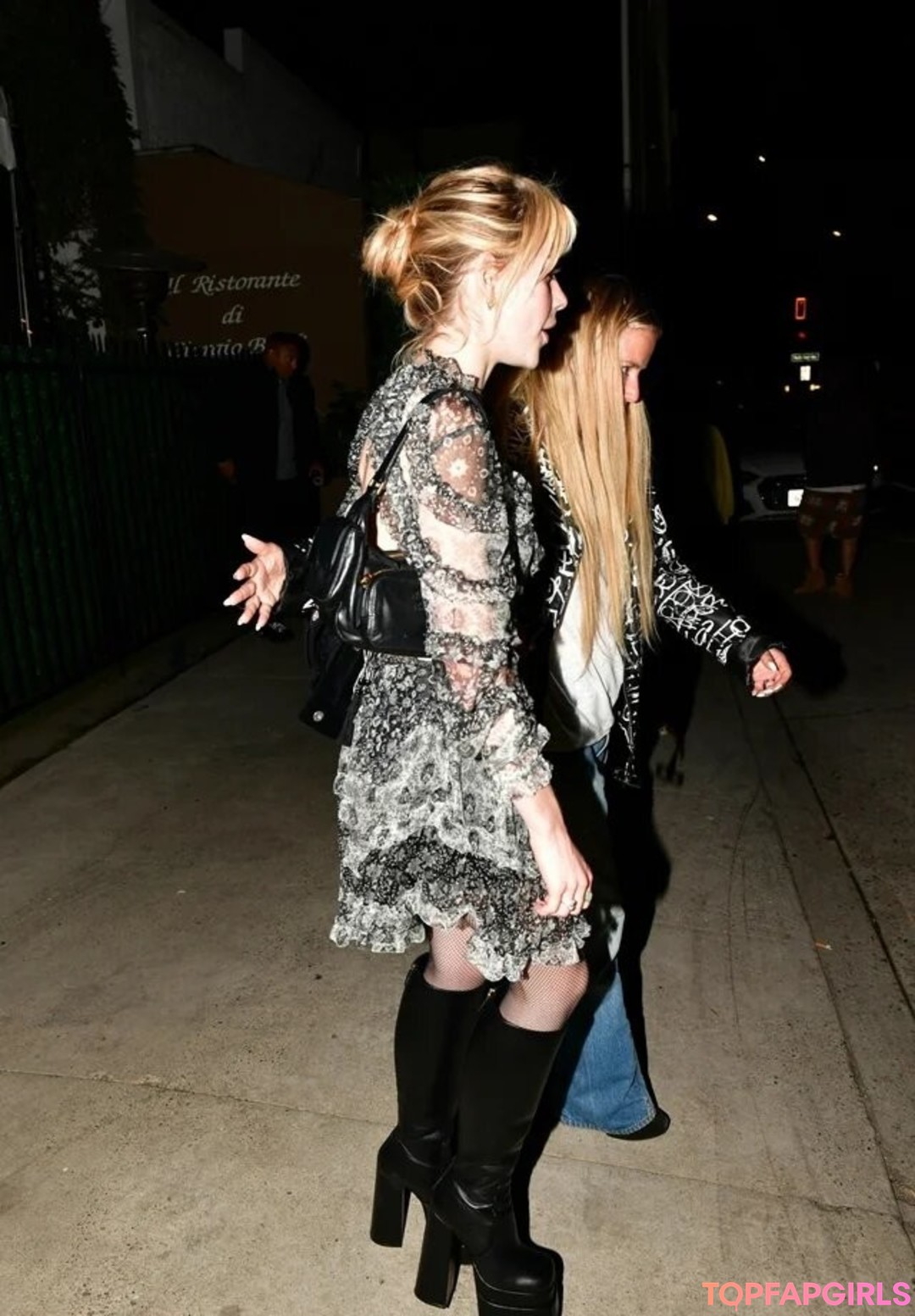 Foto desnuda filtrada de OnlyFans de Kiernan Shipka #1189