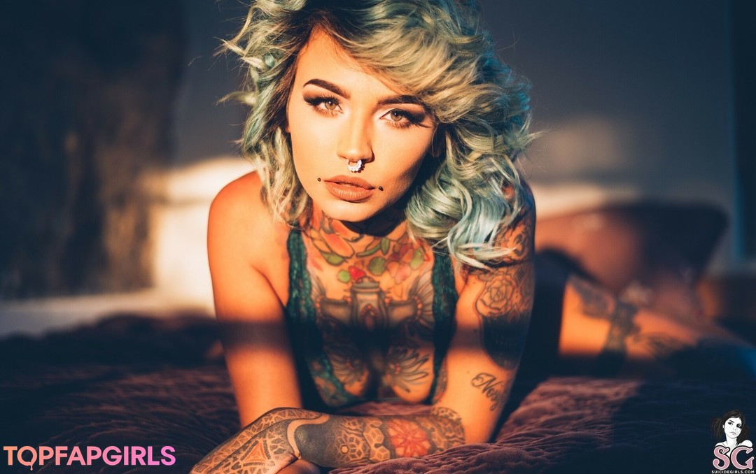 Foto desnuda filtrada de OnlyFans de Fishball Suicide #1470