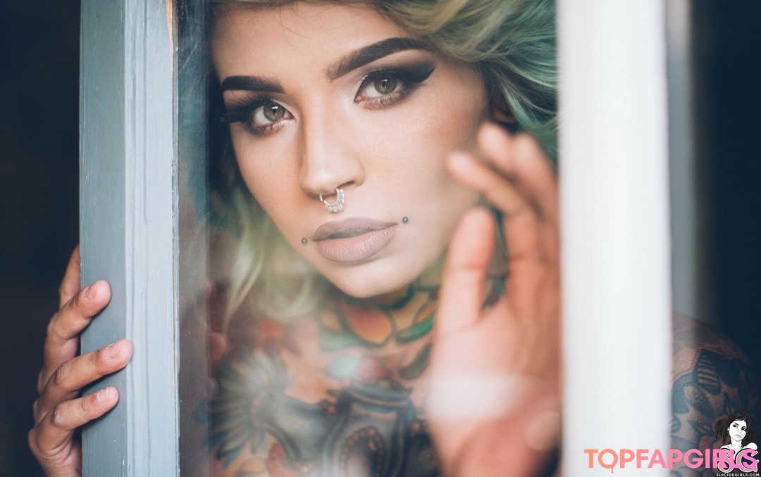 Foto desnuda filtrada de OnlyFans de Fishball Suicide #1478