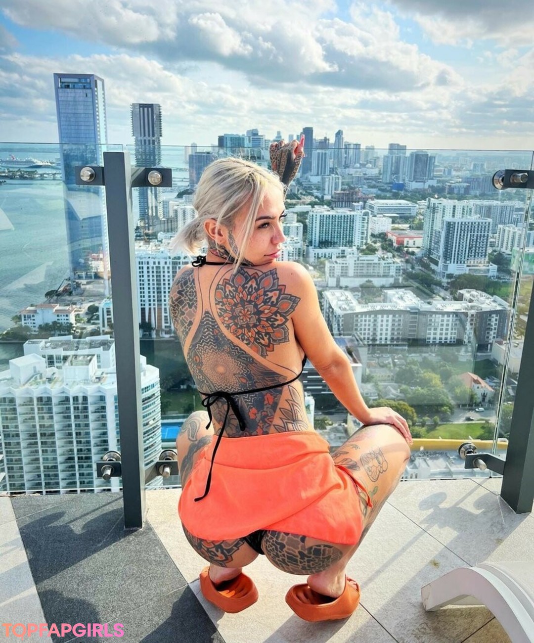 Foto desnuda filtrada de OnlyFans de Fishball Suicide #1683