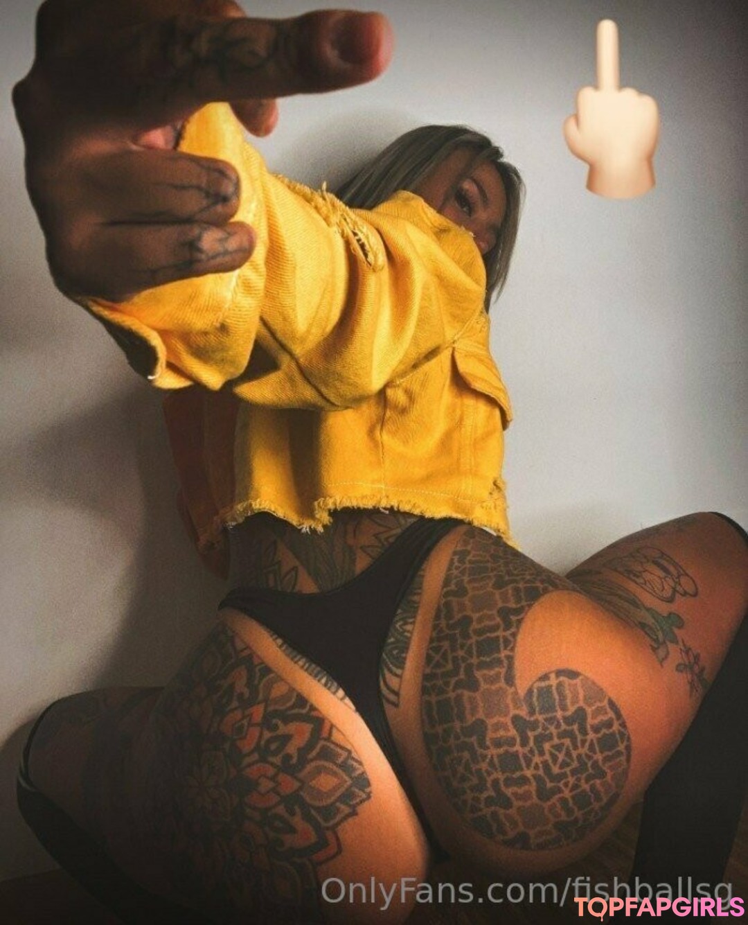 Foto desnuda filtrada de OnlyFans de Fishball Suicide #1997