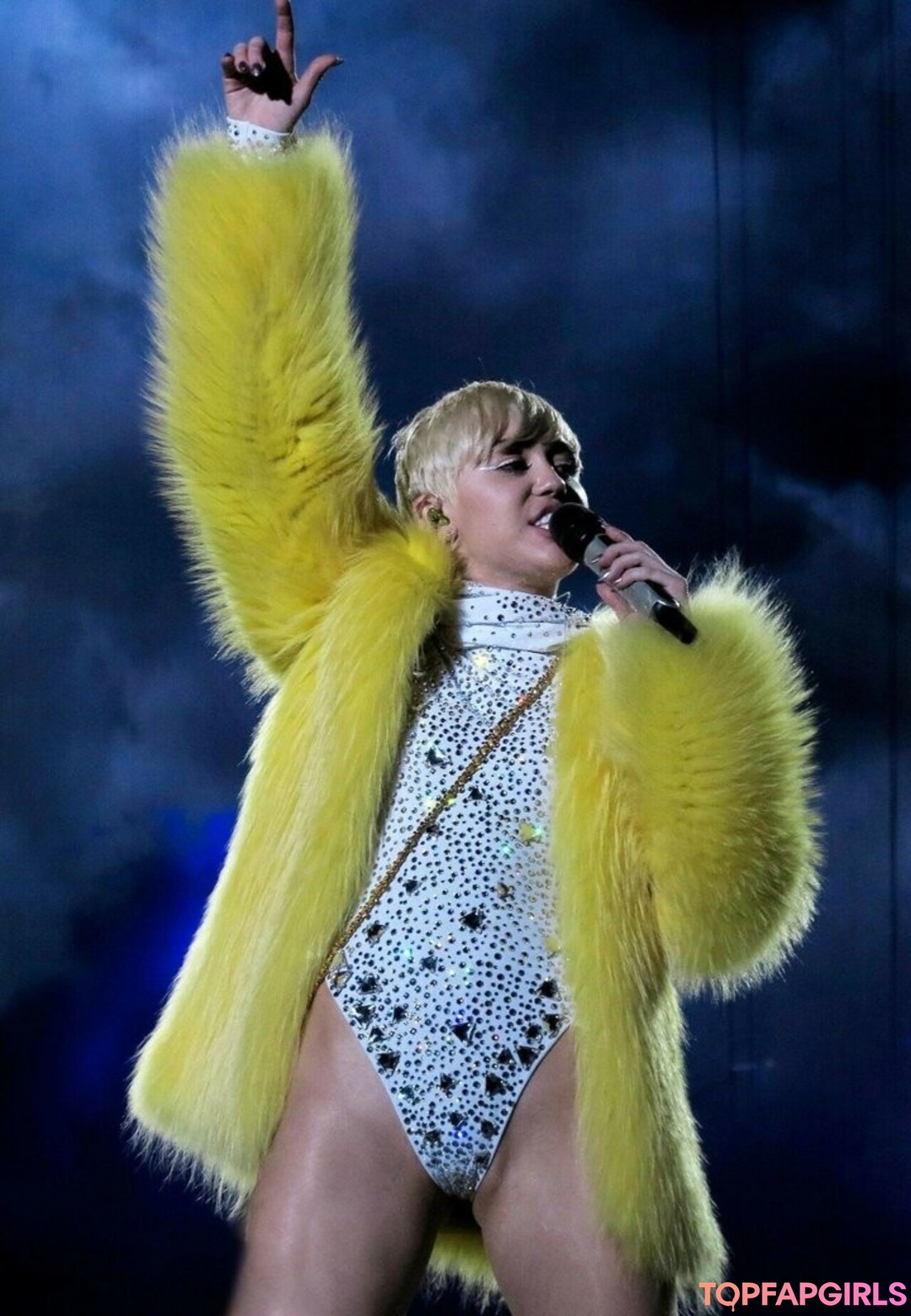 Foto desnuda filtrada de OnlyFans de Miley Cyrus #1088