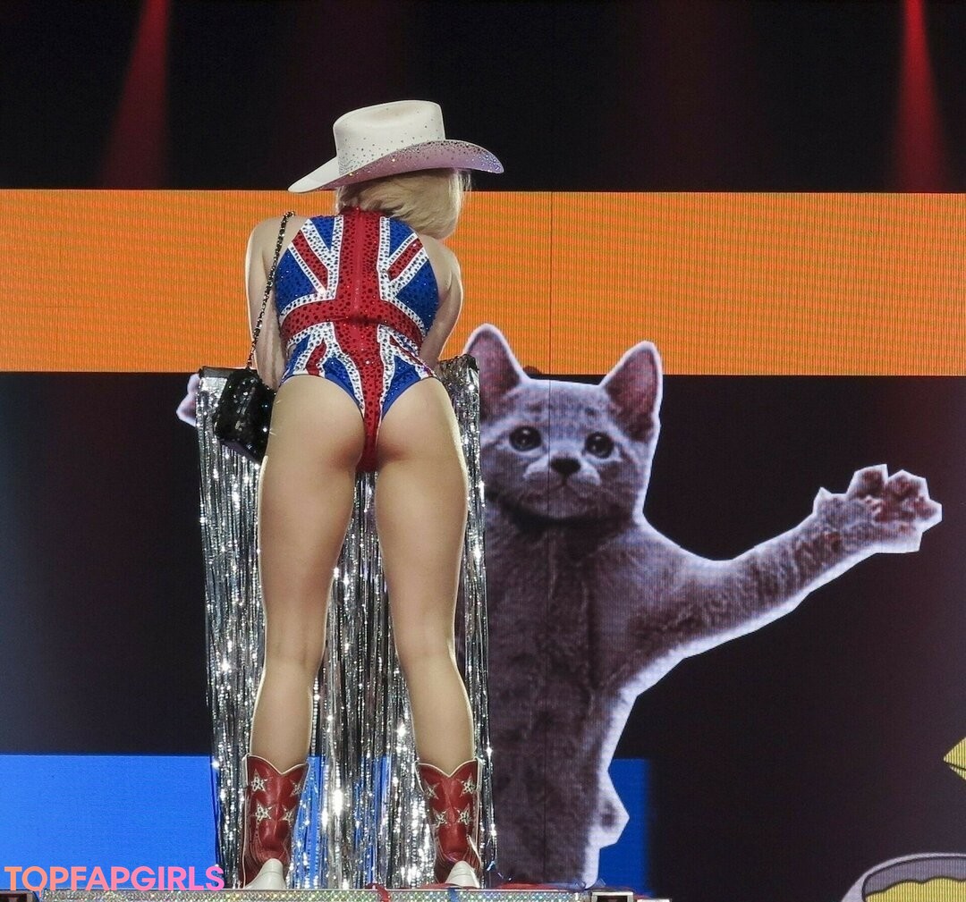 Foto desnuda filtrada de OnlyFans de Miley Cyrus #1111