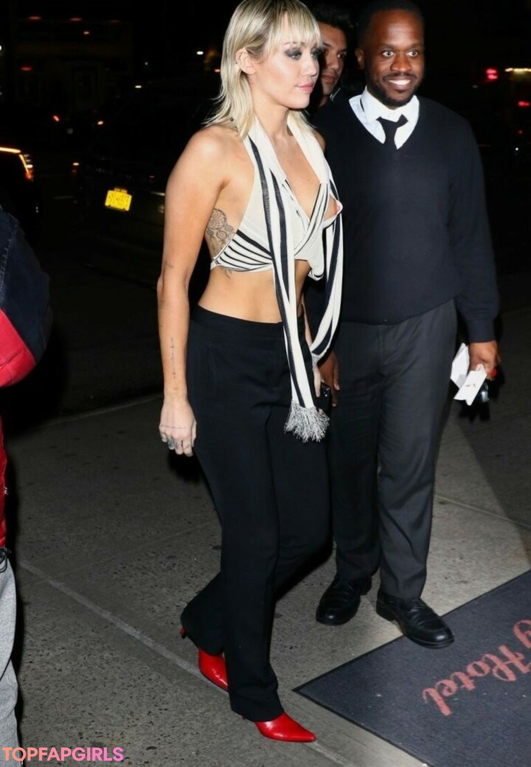 Foto desnuda filtrada de OnlyFans de Miley Cyrus #1336