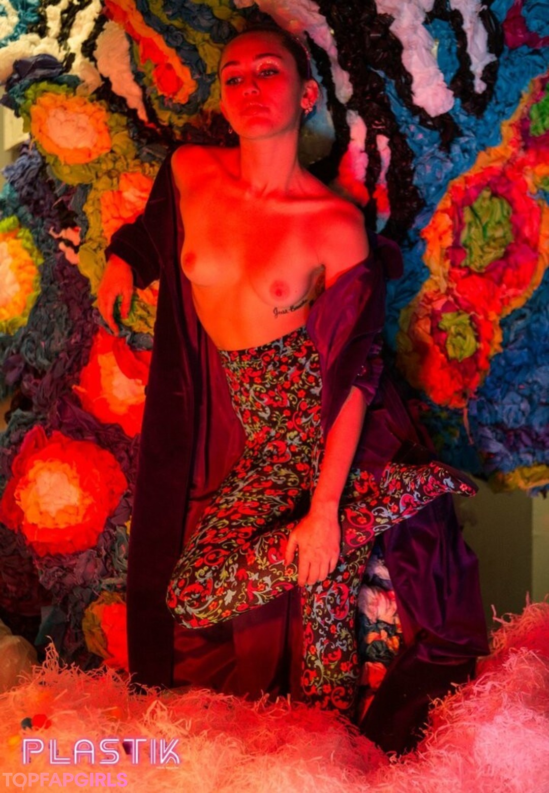 Foto desnuda filtrada de OnlyFans de Miley Cyrus #1435