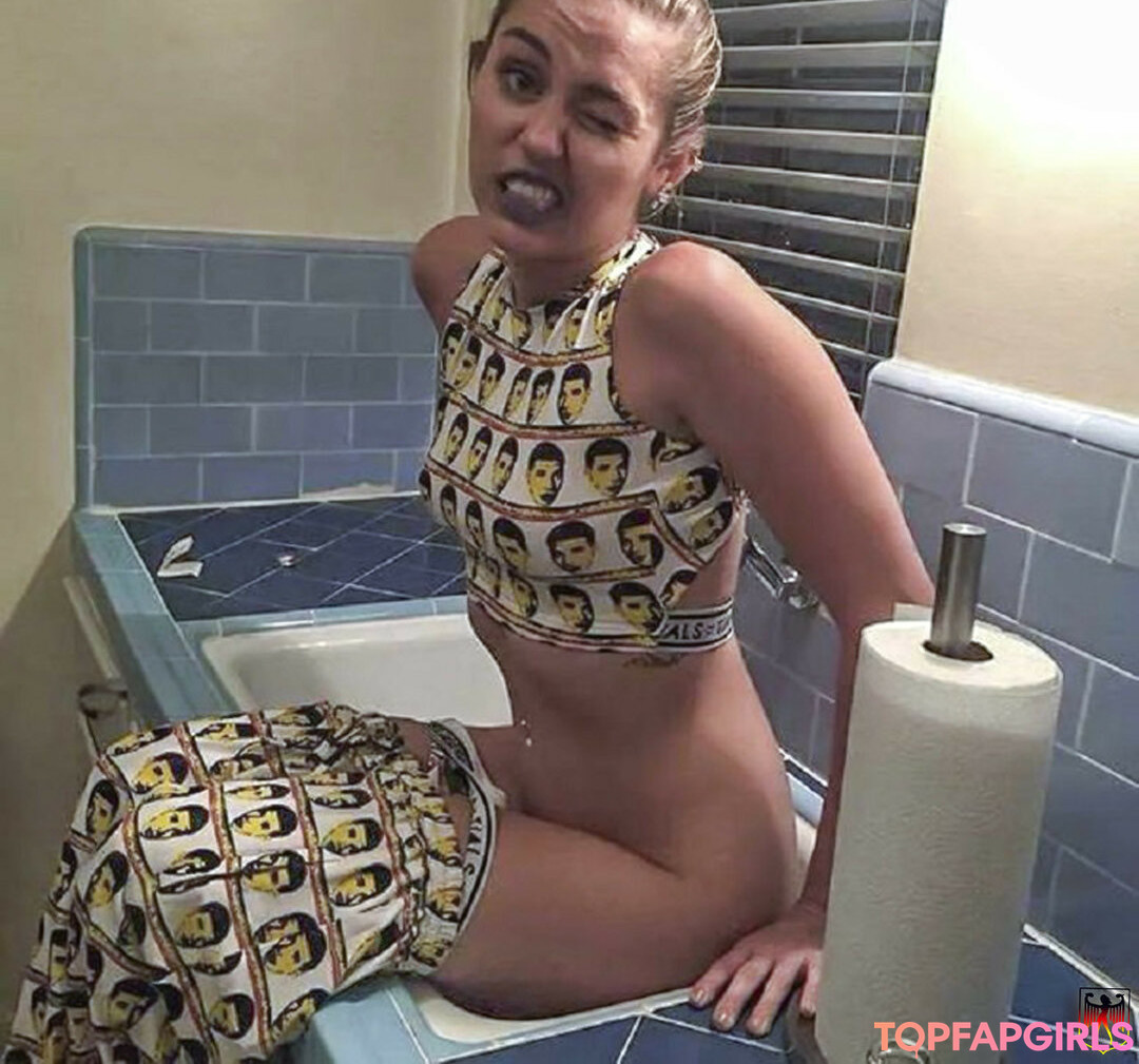 Foto desnuda filtrada de OnlyFans de Miley Cyrus #1455