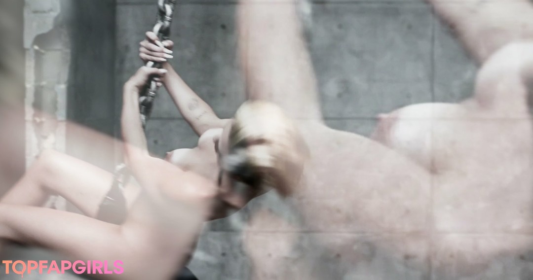 Foto desnuda filtrada de OnlyFans de Miley Cyrus #1645