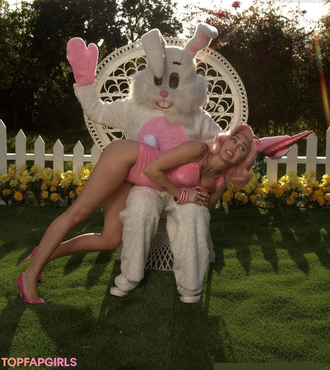 Foto desnuda filtrada de OnlyFans de Miley Cyrus #1863