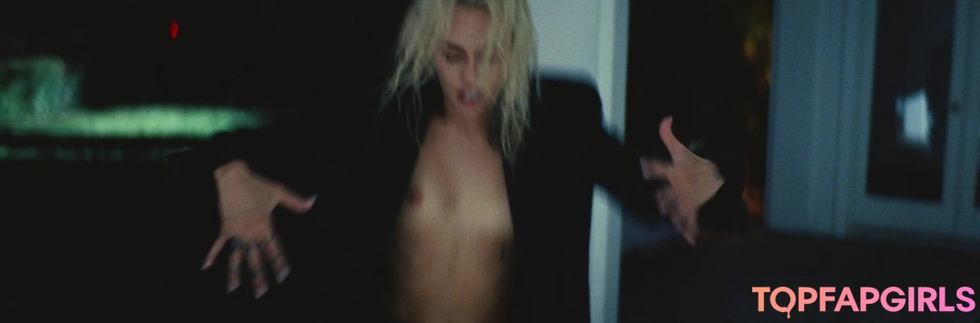 Foto desnuda filtrada de OnlyFans de Miley Cyrus #1924