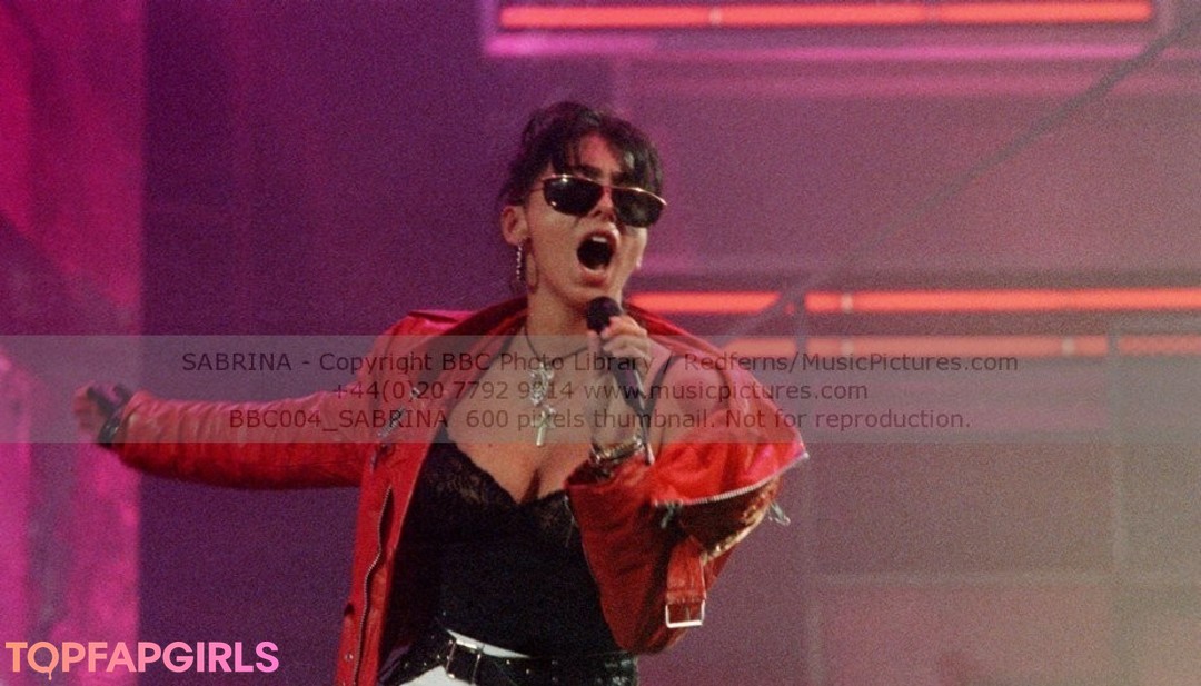 Foto desnuda filtrada de OnlyFans de Sabrina Salerno #1016