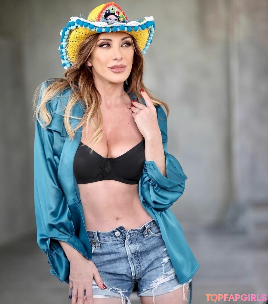 Foto desnuda filtrada de OnlyFans de Sabrina Salerno #1620