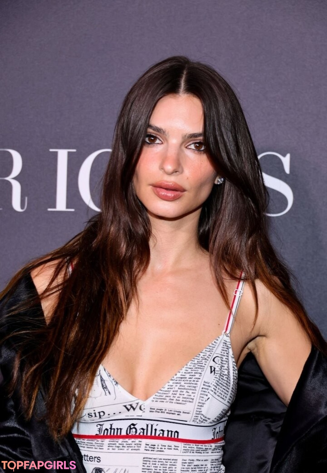 Foto desnuda filtrada de OnlyFans de Emily Ratajkowski #1039