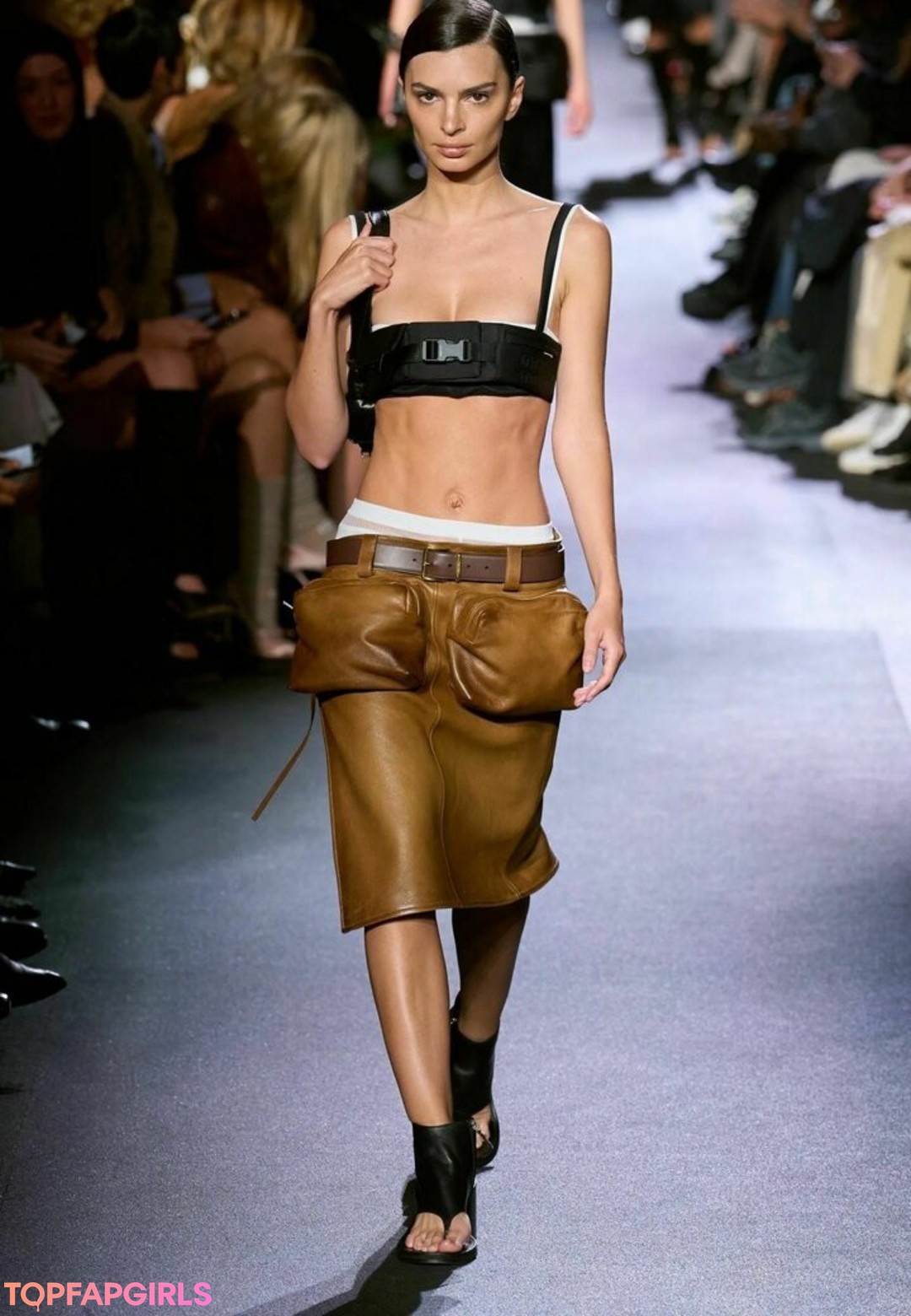 Foto desnuda filtrada de OnlyFans de Emily Ratajkowski #1115